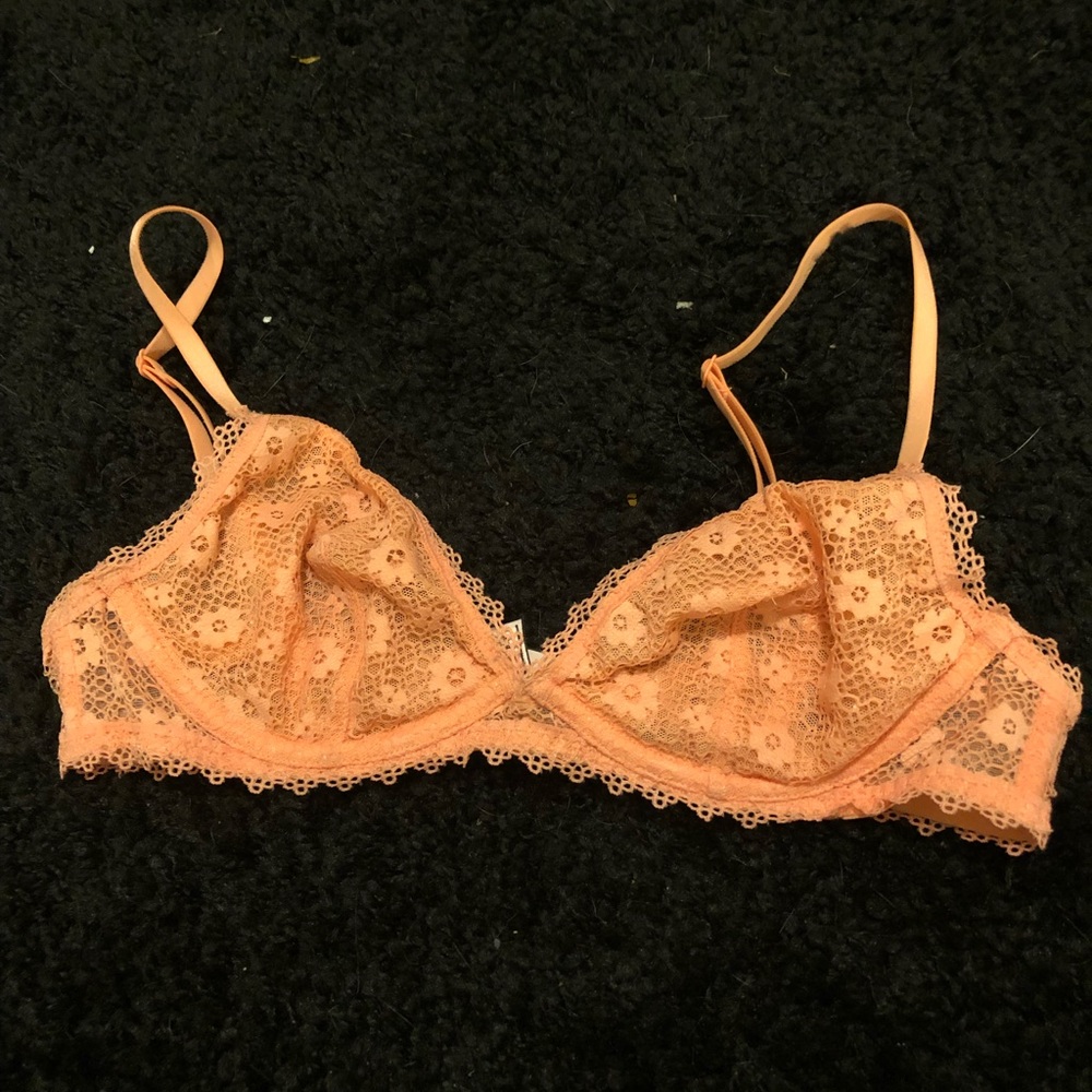 Victoria’s Secret bras